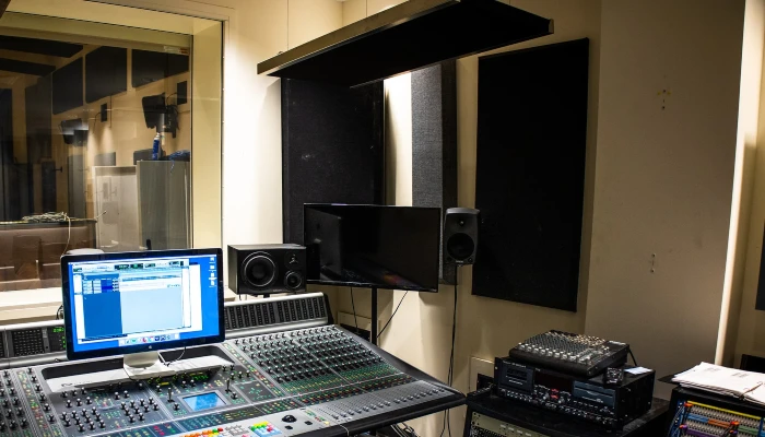 home recording studio sound treatment