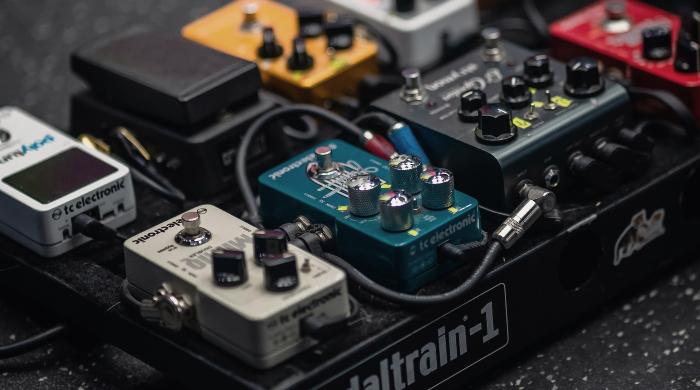7 Best Fuzz Pedals For Recording